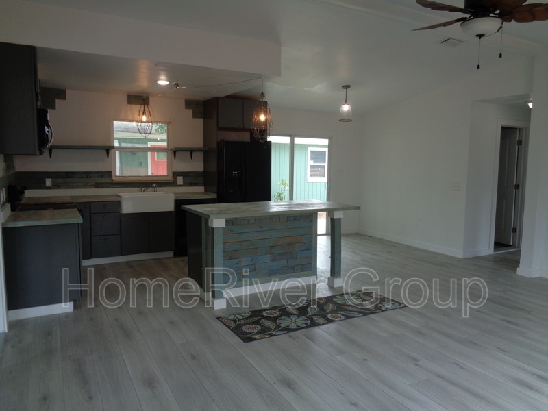 117 NE 8th St in Pompano Beach, FL - Building Photo
