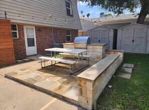 8004 Lifford St in Benbrook, TX - Building Photo - Building Photo