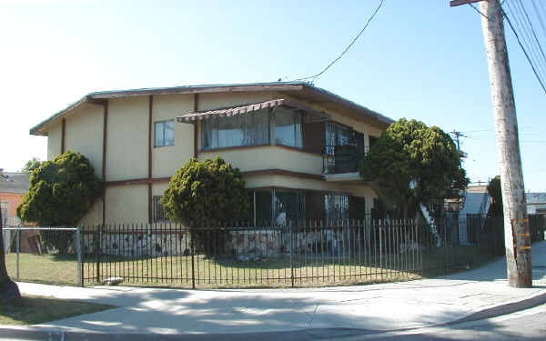 1125 S Prairie in Inglewood, CA - Foto de edificio