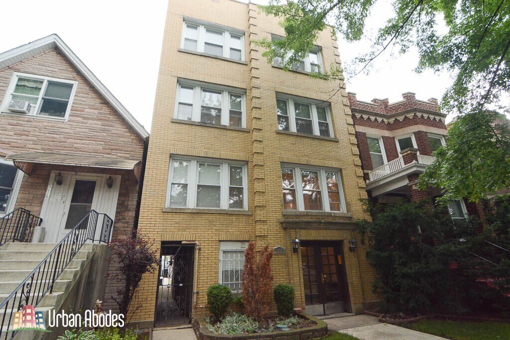 3630 N Bosworth Ave in Chicago, IL - Building Photo
