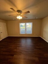 106 E Edgewood Dr in Nicholasville, KY - Building Photo - Building Photo