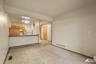 4611 Juneau St in Anchorage, AK - Building Photo - Building Photo