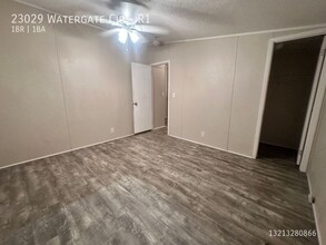 23029 Watergate Cir in Boca Raton, FL - Building Photo - Building Photo