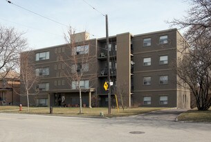 101 Brookhaven Dr in Toronto, ON - Building Photo
