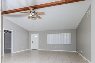 650 NW Selvitz Rd in Port St. Lucie, FL - Building Photo - Building Photo