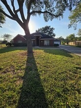11207 Iberia Dr in Houston, TX - Building Photo - Building Photo