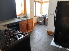 1715 W Rascher Ave, Unit #1 in Chicago, IL - Building Photo - Building Photo