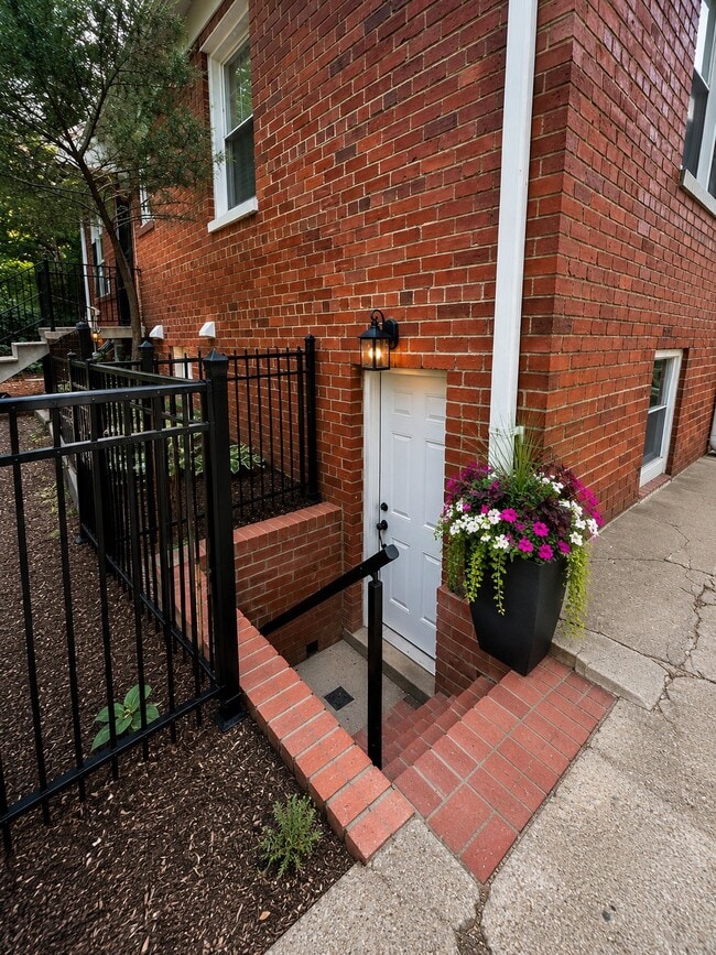 property at 000 Chestnut St NE