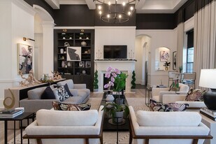 Mansions at Ivy Lake in Gonzales, LA - Building Photo