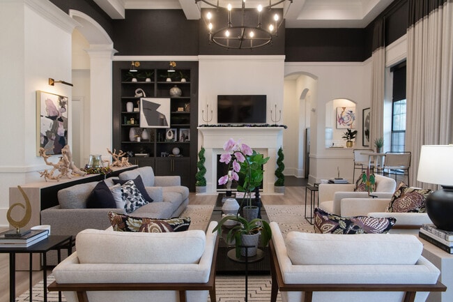 Mansions at Ivy Lake