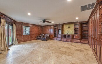 10126 Rosbrook Dr in Houston, TX - Building Photo - Building Photo