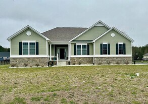 24587 Hollytree Cir in Georgetown, DE - Building Photo