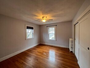 137 Sunset Rd in Arlington, MA - Building Photo - Building Photo