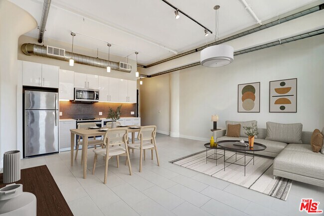 939 S Broadway in Los Angeles, CA - Building Photo - Building Photo