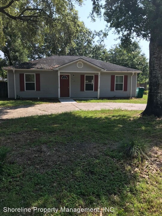 804 Lemon St in Ocean Springs, MS - Building Photo