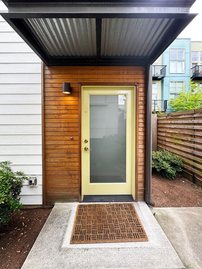 4415 Corliss Ave N in Seattle, WA - Building Photo - Building Photo