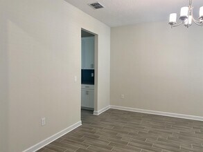 9527 Beautiful Wy in Oakland, FL - Building Photo - Building Photo