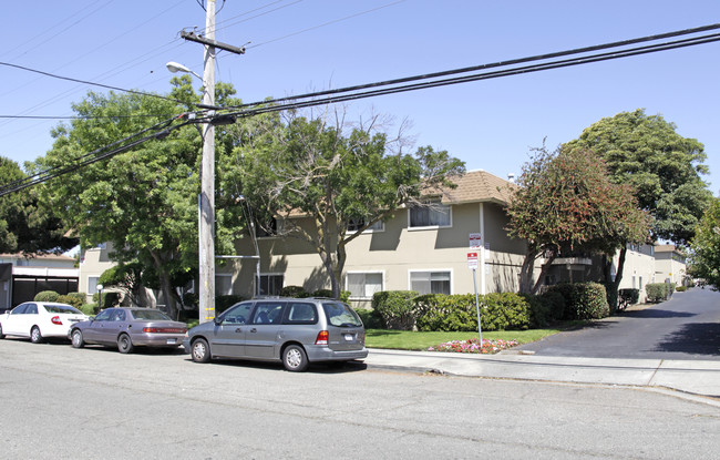 Port O Marina in San Leandro, CA - Foto de edificio - Building Photo