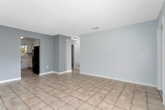 3215 Pershing St in Kissimmee, FL - Building Photo - Building Photo