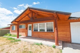 307 N 3rd St in Pagosa Springs, CO - Building Photo - Building Photo