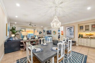 6426 Gulf Dr in Holmes Beach, FL - Building Photo