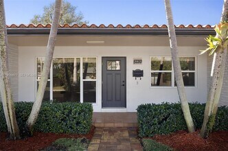 5730 SW 56th Terrace in Miami, FL - Building Photo - Building Photo