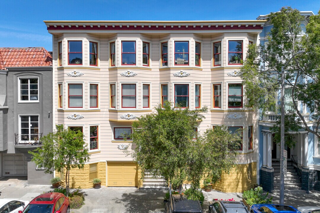 221 Noe St in San Francisco, CA - Building Photo