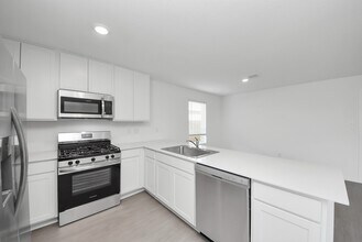 1134 Blue Stone Dr in Beasley, TX - Building Photo - Building Photo