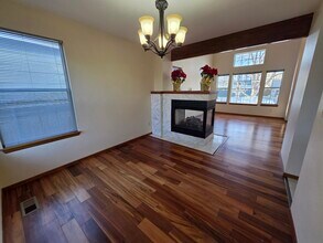 7664 Halleys Dr in Littleton, CO - Building Photo - Building Photo