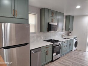 344 Blossom Ave in Macon, GA - Building Photo - Building Photo