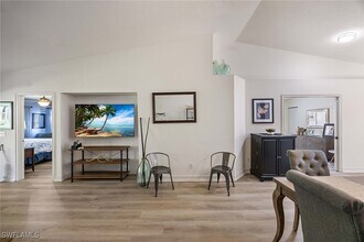 640 Luisa Ln in Naples, FL - Building Photo - Building Photo