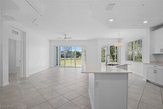 12000 Santaluz Dr in Ft. Myers, FL - Building Photo - Building Photo