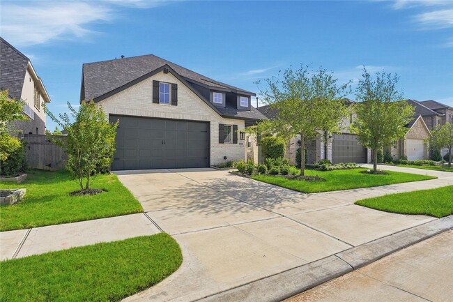 29821 Ellwood Ln