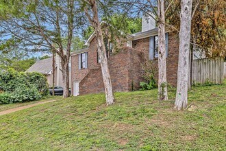 516 Piccadilly Row in Nashville, TN - Building Photo - Building Photo