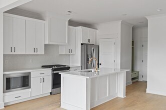 1712 Carvell Ave in Nashville, TN - Building Photo - Building Photo