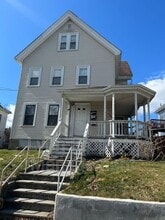 34 Hodges Ave in Taunton, MA - Building Photo - Building Photo