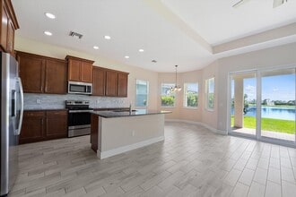 16110 Whippoorwill Cir in Westlake, FL - Foto de edificio - Building Photo