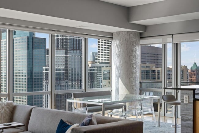 929 Portland Ave in Minneapolis, MN - Building Photo - Building Photo