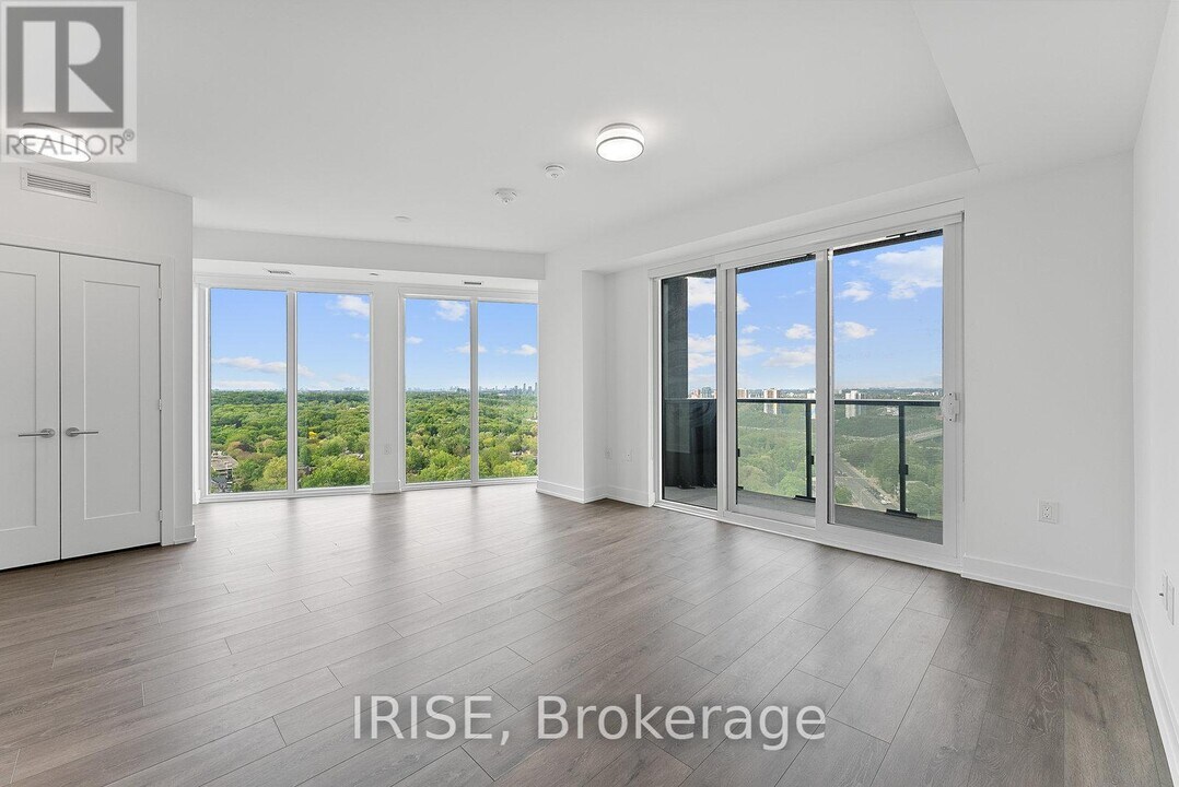 575-2575 Bloor St E in Toronto, ON - Building Photo