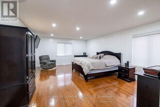 66 Attview Crescent in Brampton, ON - Building Photo - Building Photo