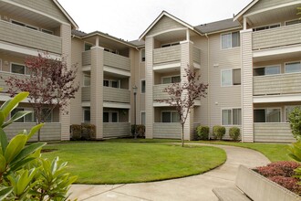 Villas at Lawrence in Tacoma, WA - Building Photo - Building Photo