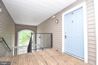 11000 Kinship Ct in Manassas, VA - Building Photo - Building Photo