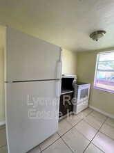 3323 Canal St in Ft. Myers, FL - Foto de edificio - Building Photo