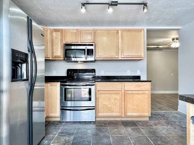 property at 933 E Front St