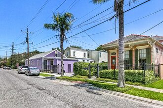4316 Perrier St, Unit F in New Orleans, LA - Foto de edificio - Building Photo