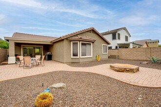 2125 W Goldmine Mountain Dr in San Tan Valley, AZ - Building Photo - Building Photo