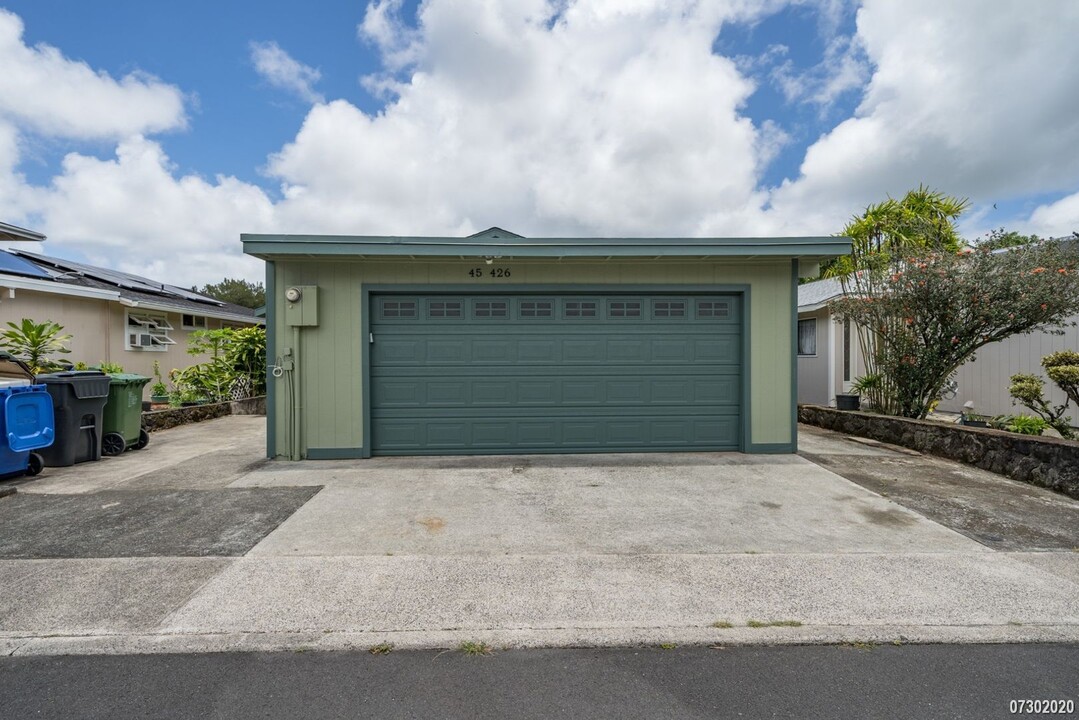 45-426-426 Leleua Loop in Kaneohe, HI - Building Photo