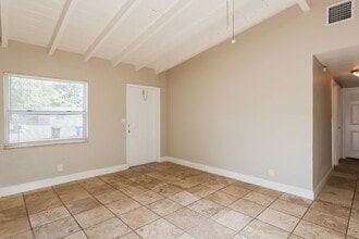 1616 NW 16th St in Fort Lauderdale, FL - Foto de edificio - Building Photo