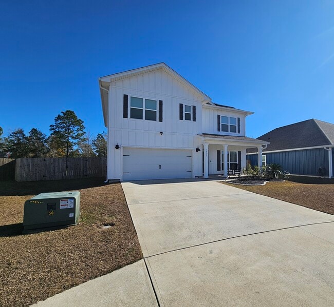 5825 Danbury Blvd in Milton, FL - Building Photo - Building Photo