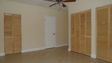 9100 NW 26th Pl in Sunrise, FL - Building Photo - Building Photo